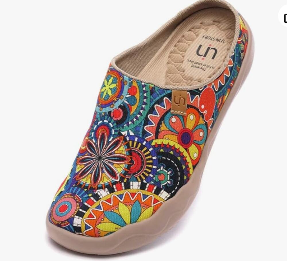 UIN Slipper Woman Travel Art Painted Shoes Slip On Mules Malaga, Size 6, NIB